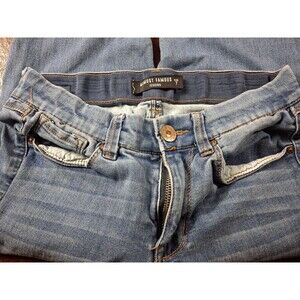 Almost Famous Premium Women’s Size 7 Light Wash Mid Rise Denim Jeans NWT